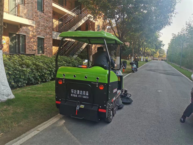 百色掃地車